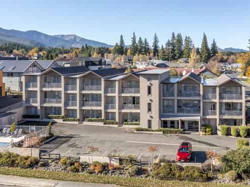 Live-in Management opportunity