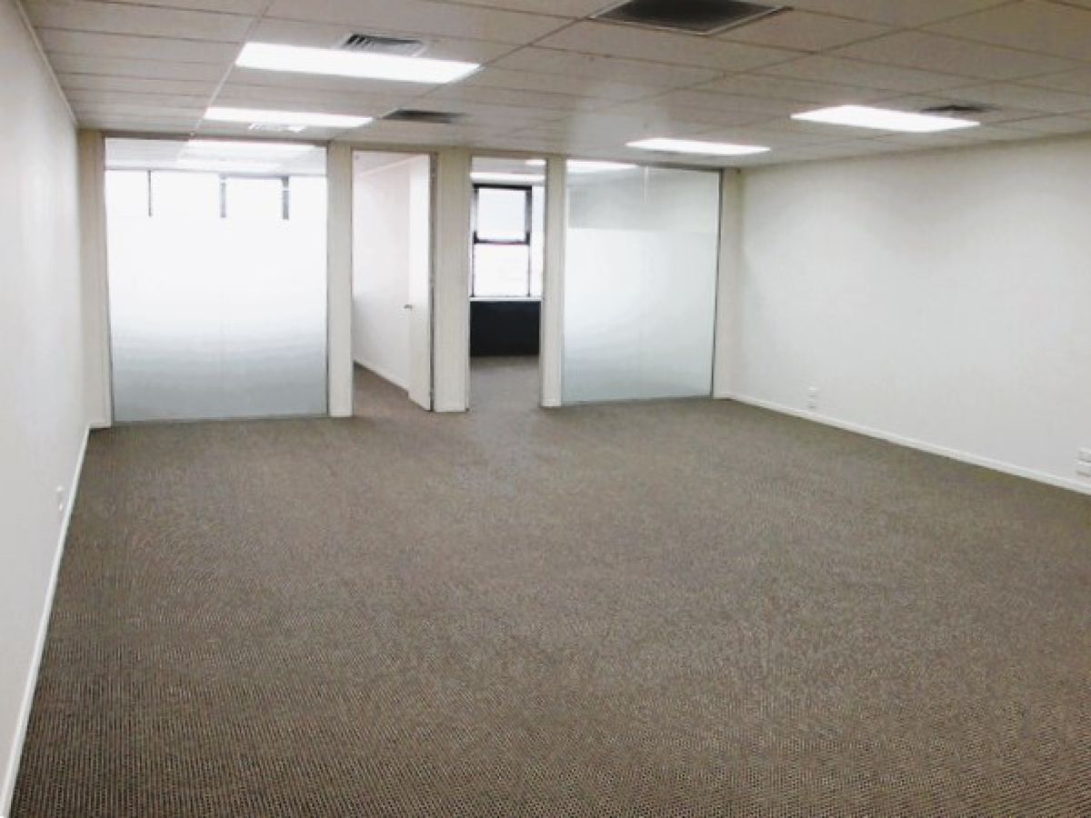 Contemporary Penrose Office | 124 m²