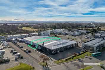 Prime Warehouse & Office - Close to the Airport