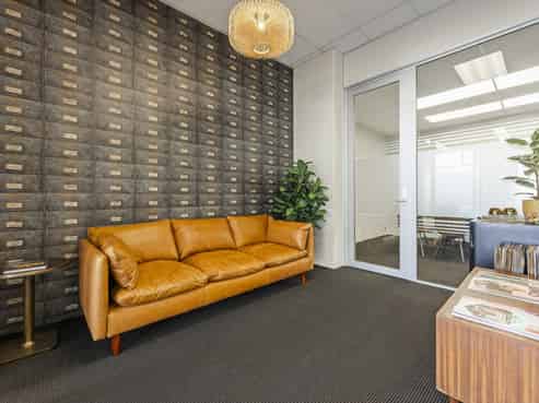 Character gem in central CBD with option to occupy