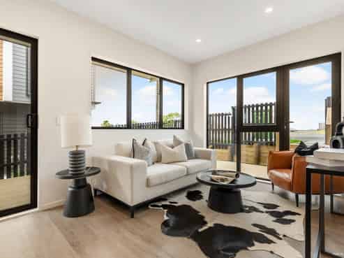 2/145 Carlisle Road, Northcross