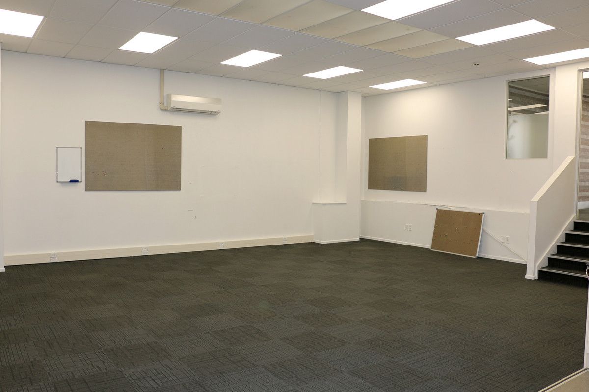Leslie Hills Drive Office For Lease - Vista 6