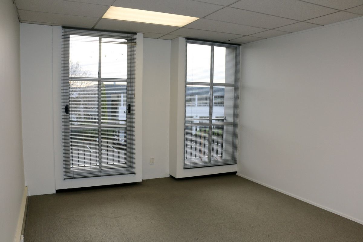 Leslie Hills Drive Office For Lease - Vista 5