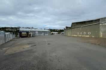 Ahuriri workshop and yard for lease