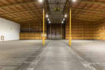 Spacious Warehouse for Lease