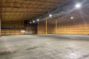 Spacious Warehouse for Lease