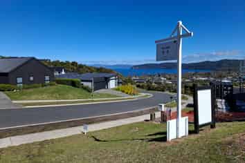 35 Kittyhawk Drive, Kinloch