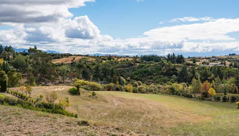 167 Dominion Road, Mahana