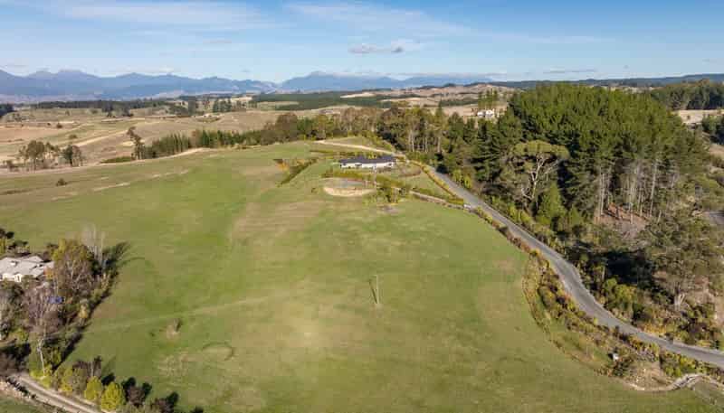 167 Dominion Road, Mahana