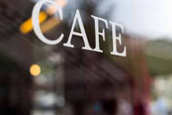 THRIVING NORTH SHORE CAFÉ FOR SALE!
