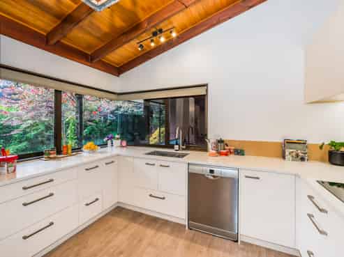 1 Manu Grove, Waikanae