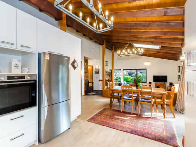 1 Manu Grove, Waikanae