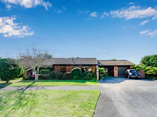 1 Manu Grove, Waikanae