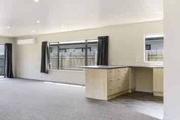 25 Sherwin Ave , Albert Town