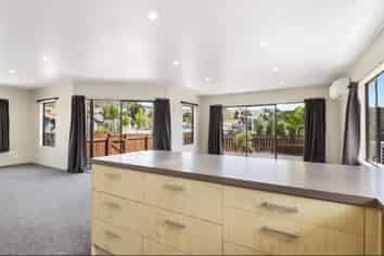 25 Sherwin Ave , Albert Town