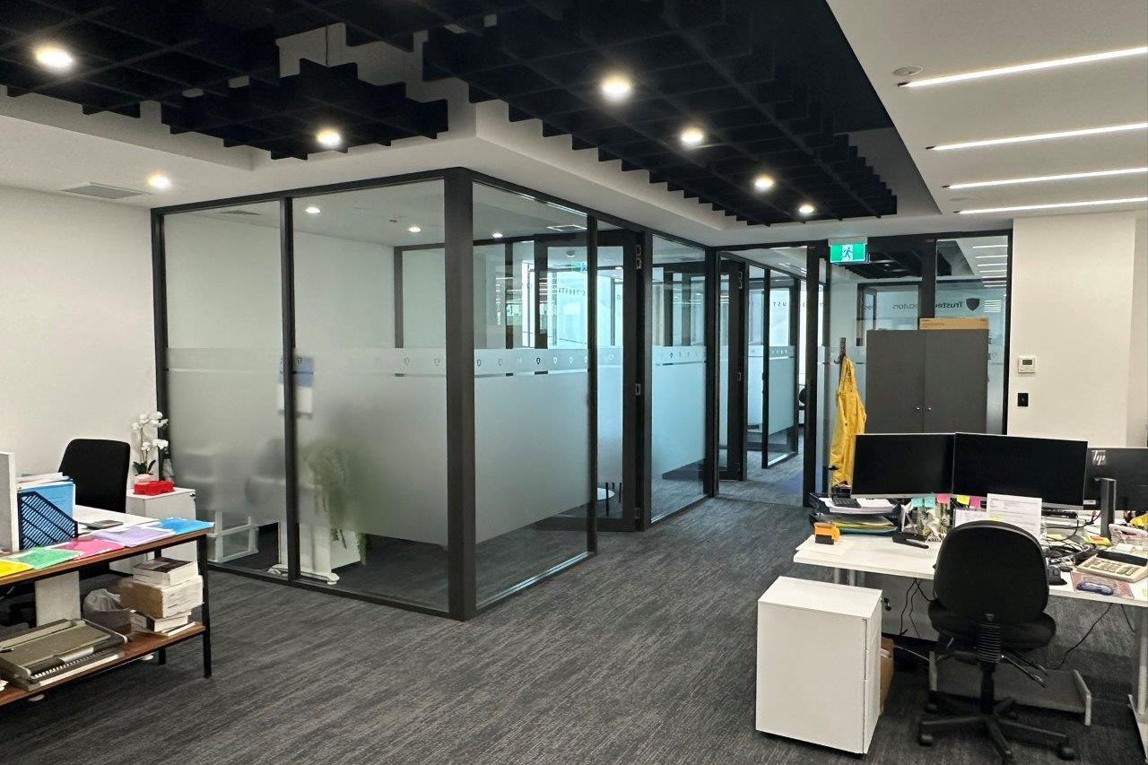 Premium Octagon Ground Floor Tenancy - Vista 5