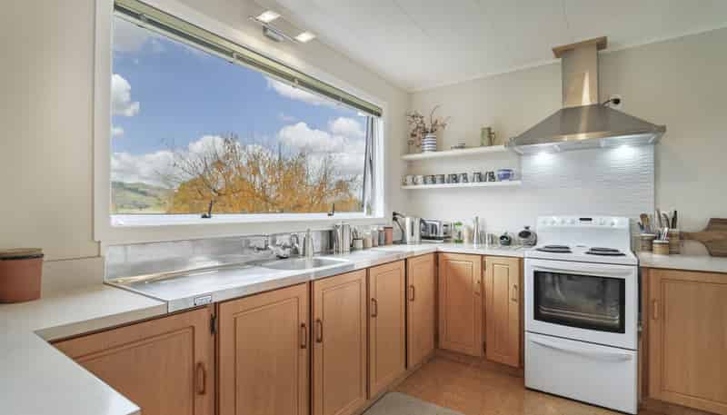 19 Kenderdine Road, Elsthorpe