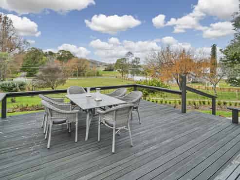 19 Kenderdine Road, Elsthorpe