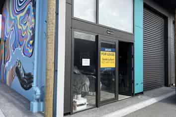 Lyall Bay Junction - Free gym membership!