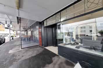 CHARACTER RETAIL IN HIGHLY SOUGHT SUBURB
