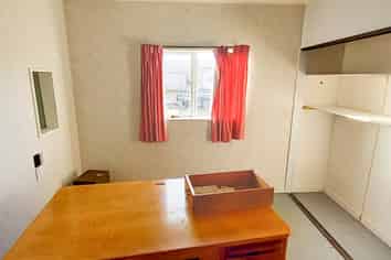 Well Positioned Versatile Commercial Space