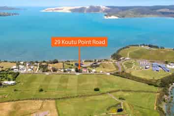 29 Koutu Point Road, OPONONI