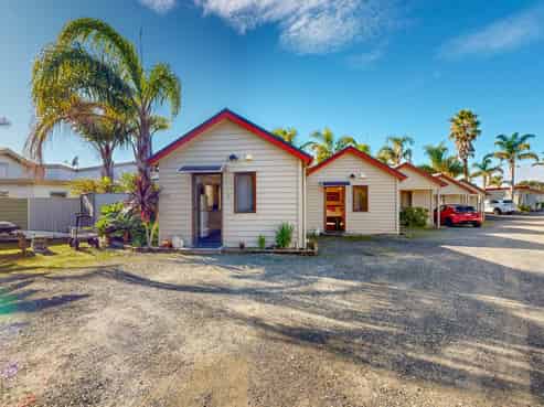 Prime freehold going concern motel opportunity