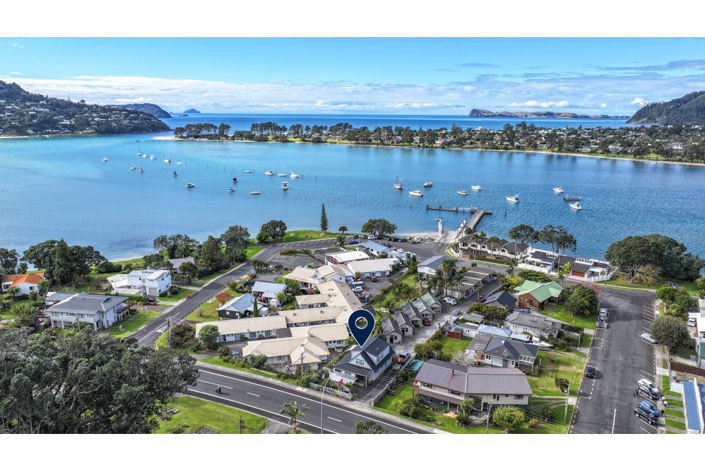 For sale 156 Main Road, Tairua realestate.co.nz