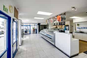 Retail Shop for Lease