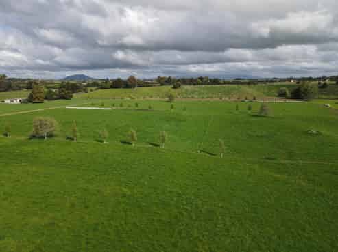 105 Chamberlain Road, Rotoorangi