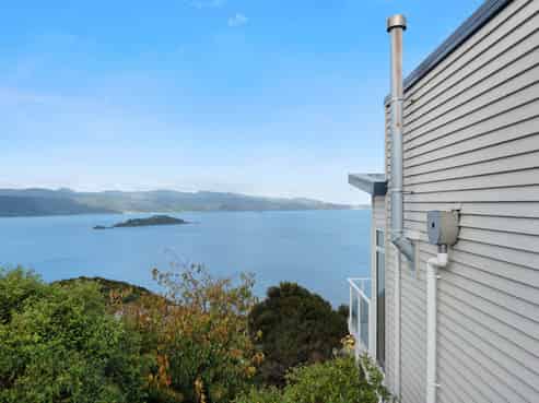 28 Bennett Grove, Newlands