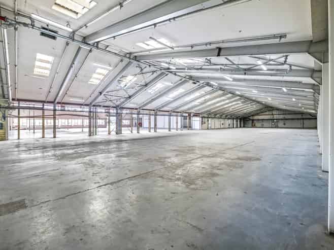 Industrial Facility in Prime Ellerslie Location
