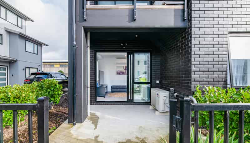 G10/28C Eileen Newey Place, Henderson