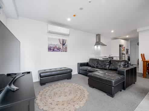 G10/28C Eileen Newey Place, Henderson