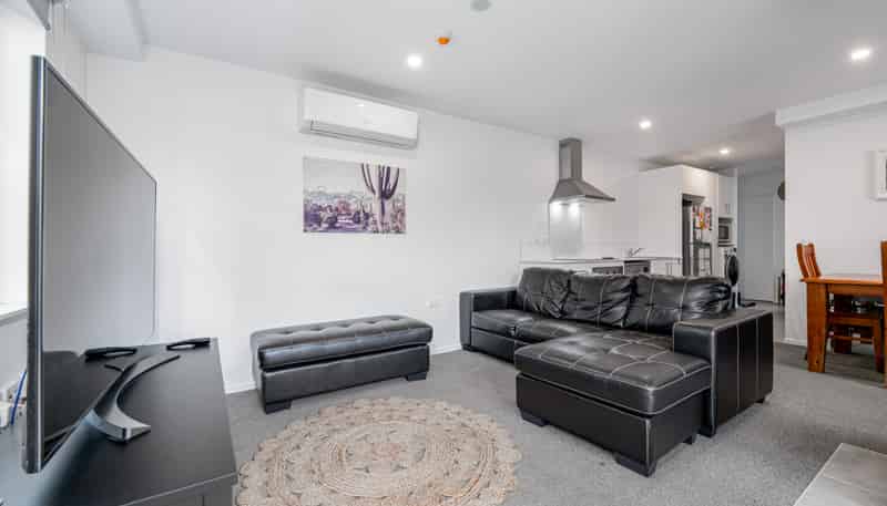 G10/28C Eileen Newey Place, Henderson