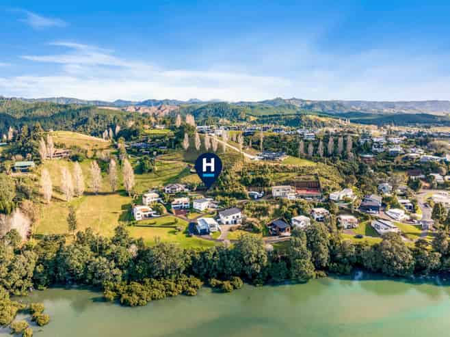15/135 Waireka Place, Whangamata