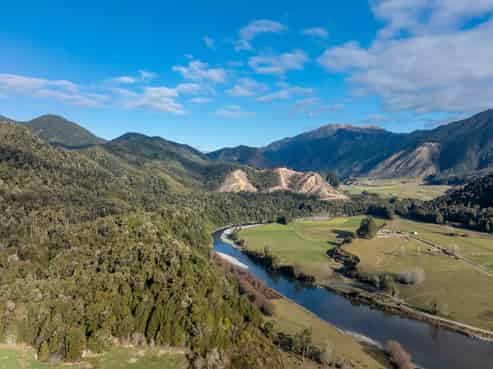 1135 Matakitaki Road, Murchison