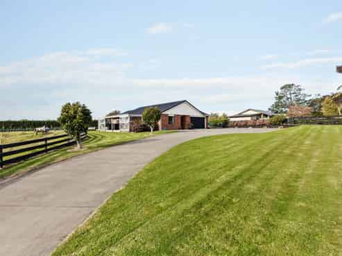 567 Smart Road, Hillsborough