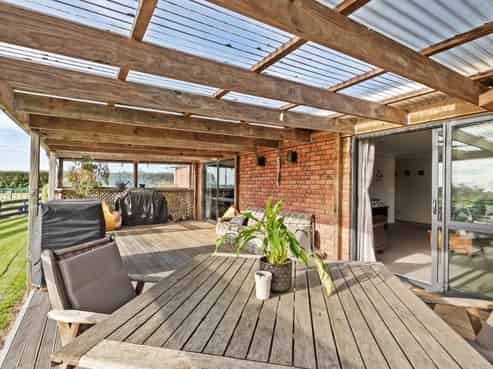 567 Smart Road, Hillsborough