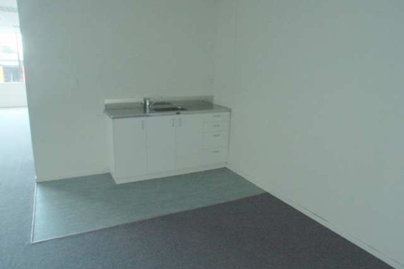 Immaculate High Stud Warehouse in Otahuhu | 590 m² - View 5