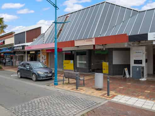 Centre of Market Street for Lease!