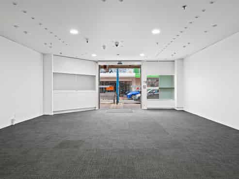 Centre of Market Street for Lease!