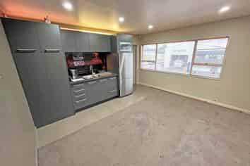 FIRST FLOOR OFFICE IN HOWICK
