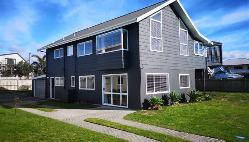 105 St Patricks Row, Whangamata