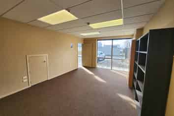 Tidy Affordable Office Space