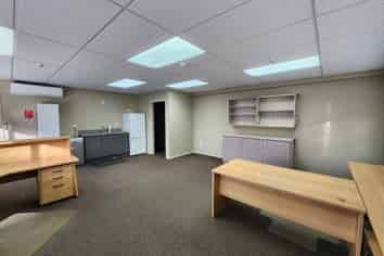 Tidy Affordable Office Space