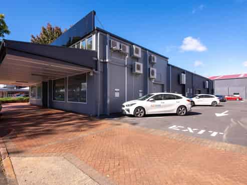 Well located, high NBS office space