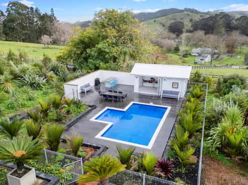 7 Pineview Lane, Helensville