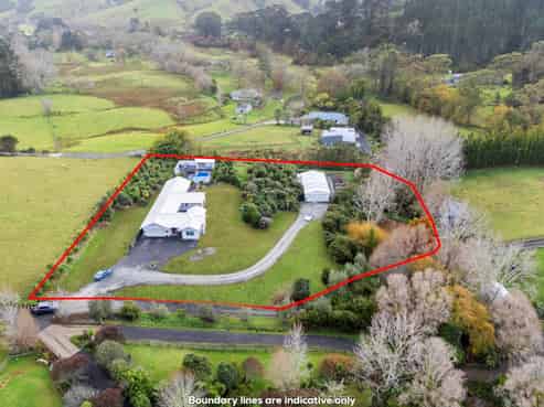 7 Pineview Lane, Helensville