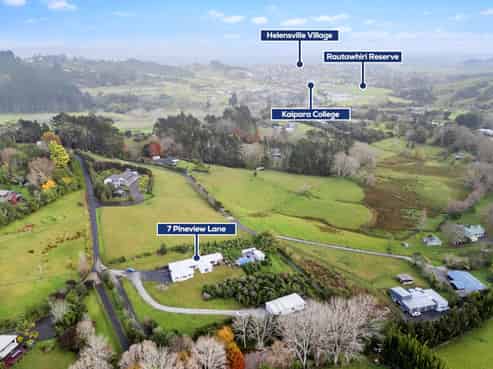 7 Pineview Lane, Helensville